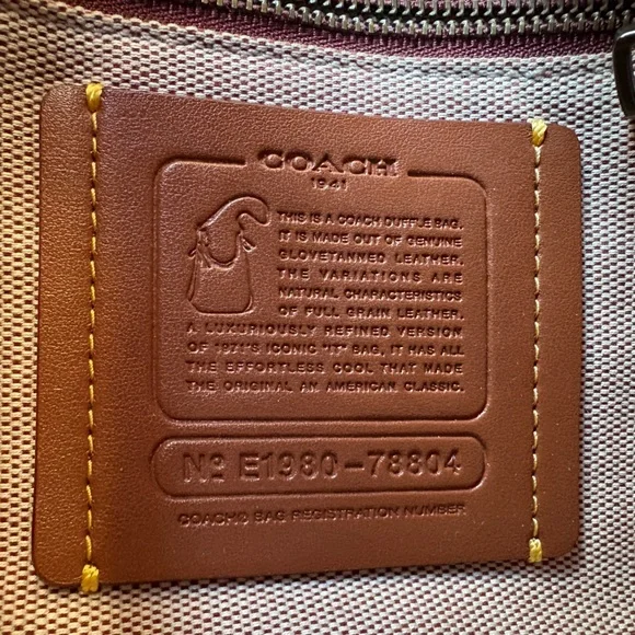 Coach 1941 Archive Duffle 20 in Oxblood - Picture 4 of 4